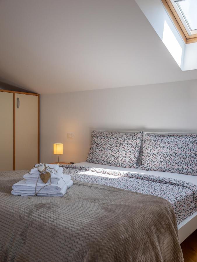 Appartamento Pesco "A Casa Felice" П'єтра-Лігуре Екстер'єр фото